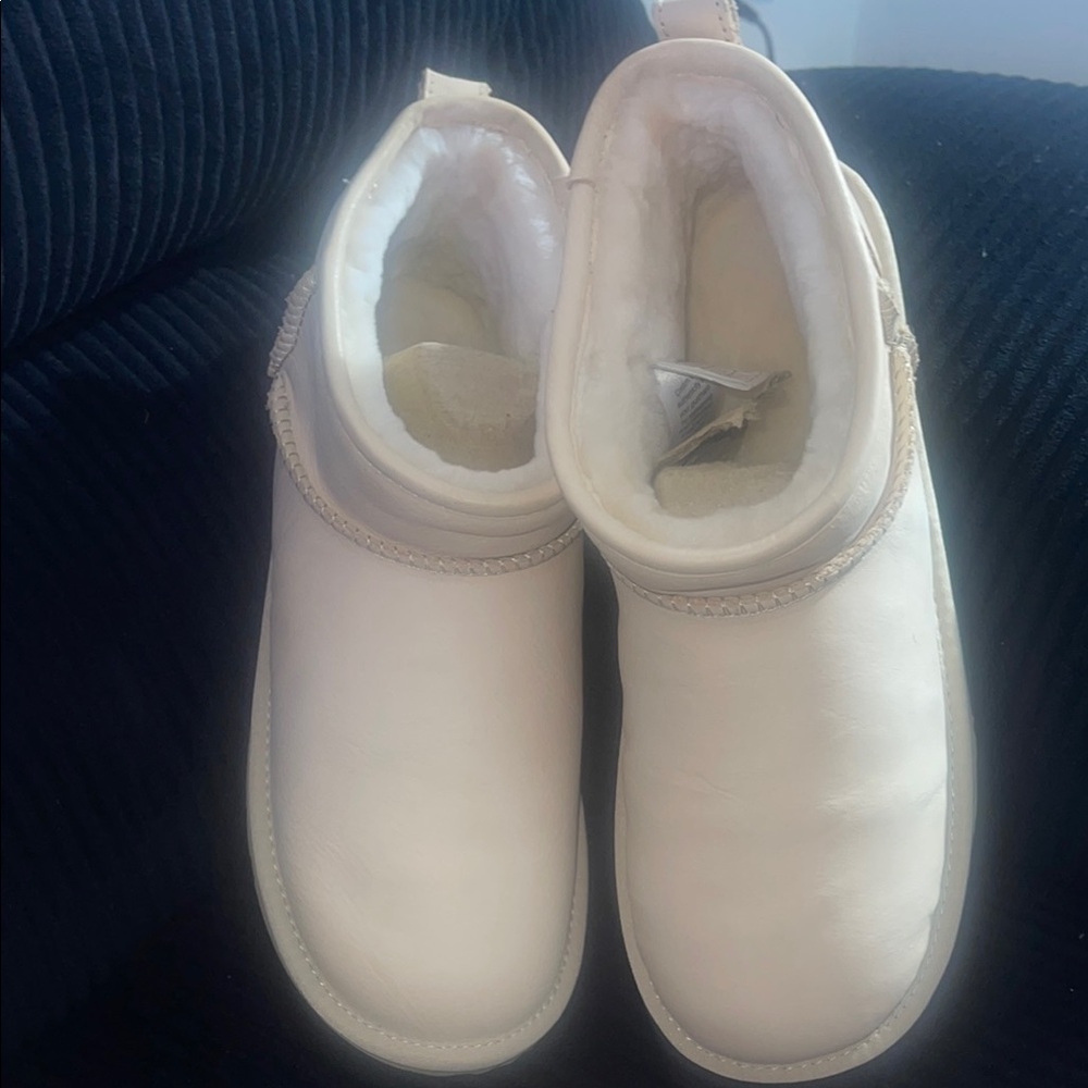 Cream Shearling-Lined Ankle Boots